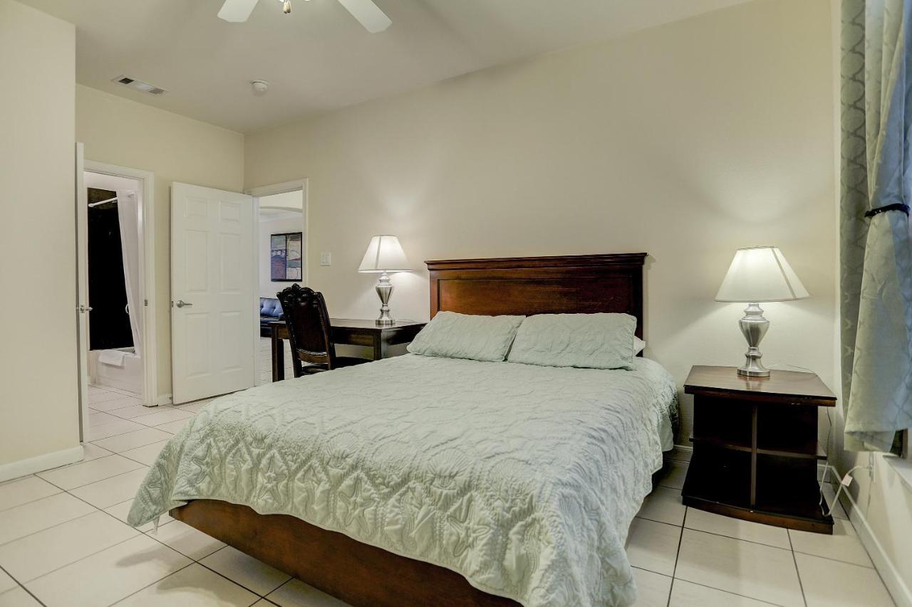 Villa Laverne 3 Bedroom Suite Furnished Condos 休斯敦 外观 照片