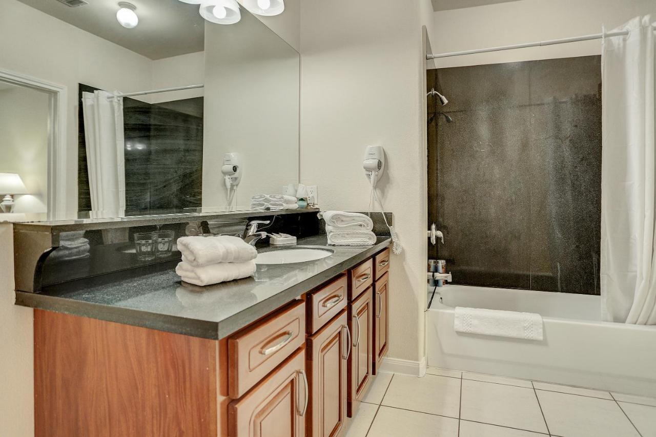 Villa Laverne 3 Bedroom Suite Furnished Condos 休斯敦 外观 照片